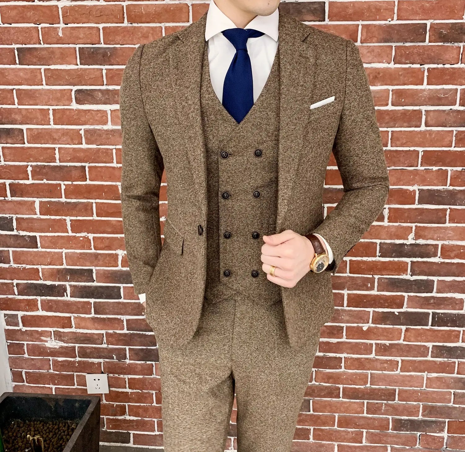 Three-piece suit for men shopluxelook.store